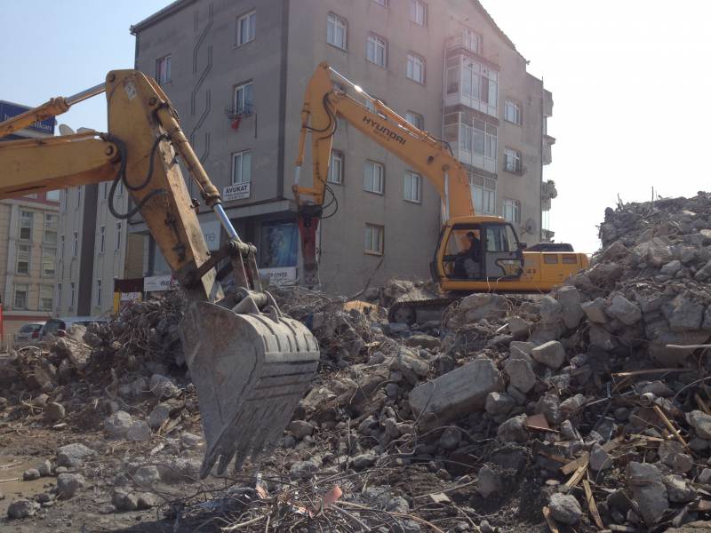 akça holding bina yıkımı istanbul büyükçekmece